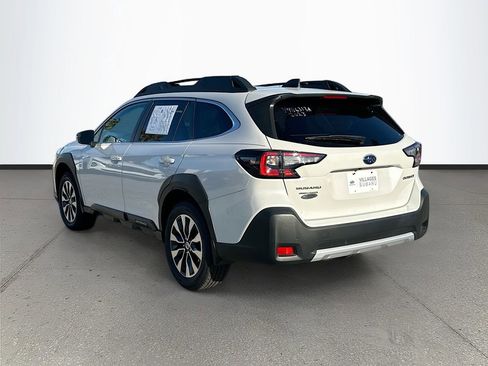 Used 2023 Subaru Outback Limited image 5