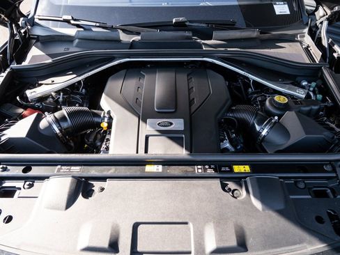 Used 2023 Land Rover Range Rover SE image 35