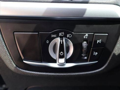 Used 2024 BMW X3 xDrive30i w/ Premium Package image 12