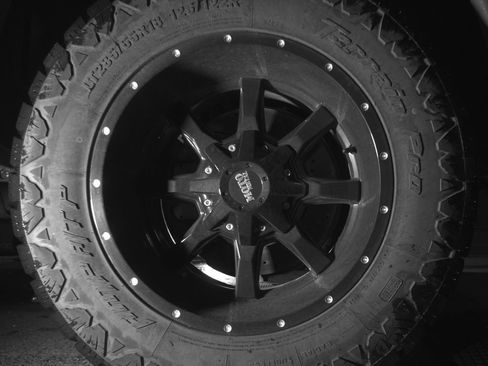 Used 2018 Ford F150 XLT w/ Equipment Group 302A Luxury AWD/4WD image 25