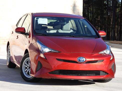 Used 2017 Toyota Prius Two image 12