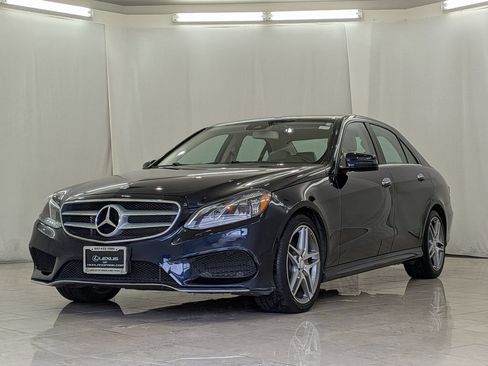 Used 2014 Mercedes-Benz E 350 4MATIC Sedan image 4