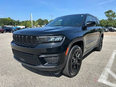 Used 2024 Jeep Grand Cherokee Altitude