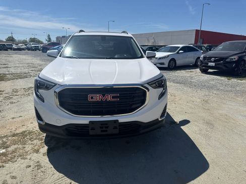 Used 2019 GMC Terrain SLE w/ Infotainment Package I image 2