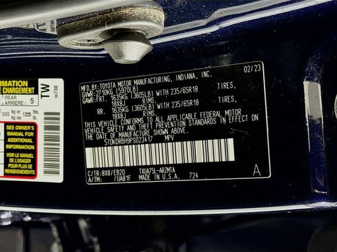 Used 2023 Toyota Highlander XLE AWD/4WD image 36
