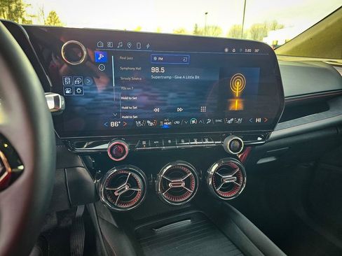 Certified 2024 Chevrolet Blazer EV RS image 26