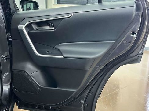 Used 2025 Toyota RAV4 XLE image 24