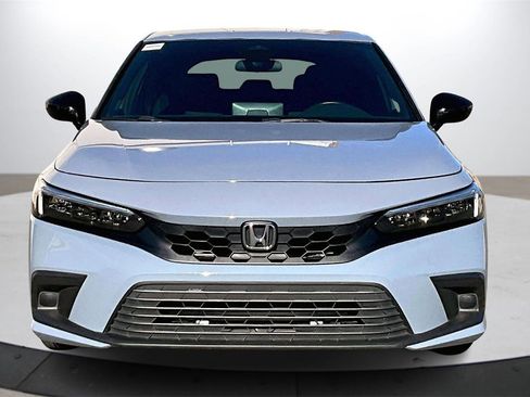 Used 2023 Honda Civic Sport image 3