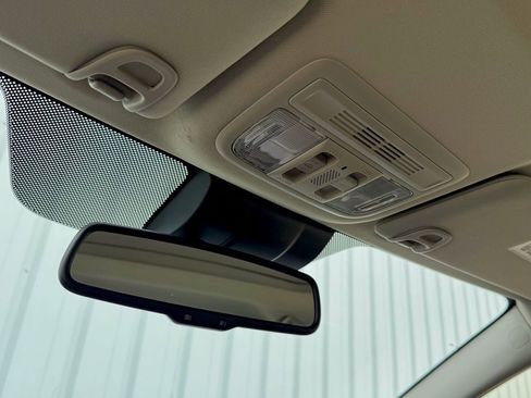 Used 2018 Honda Civic Touring image 30