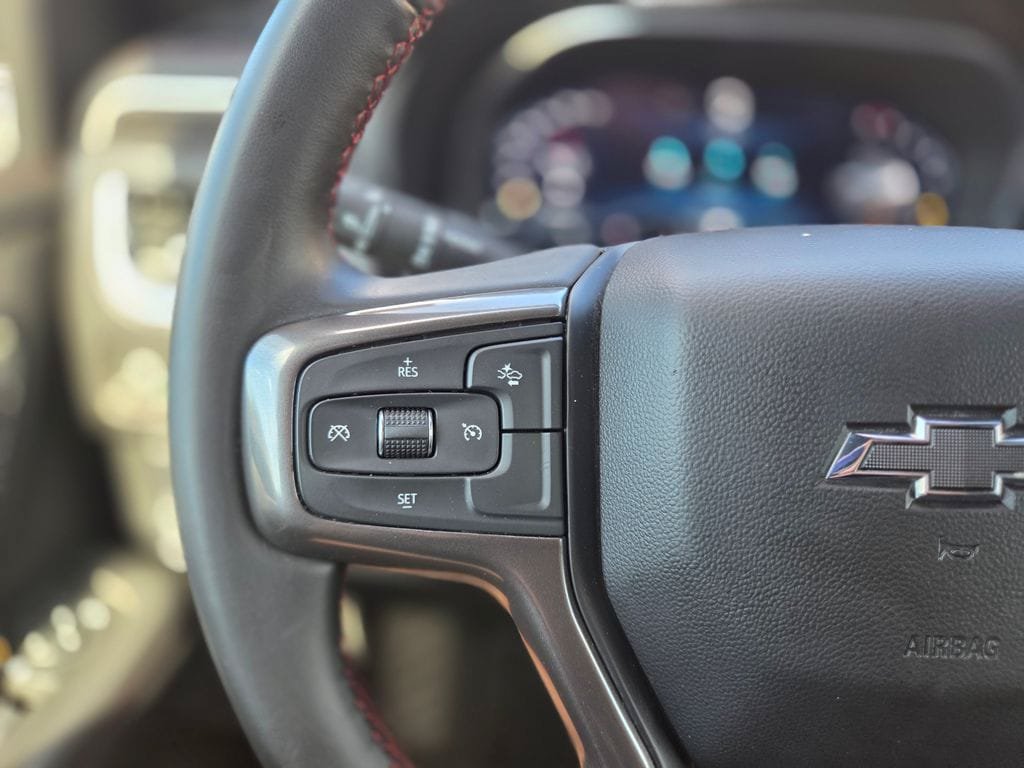 Used 2023 Chevrolet Suburban RST RWD image 19