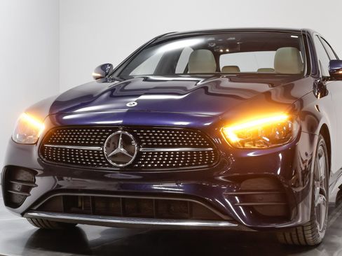 Used 2023 Mercedes-Benz E 350 4MATIC Sedan image 55