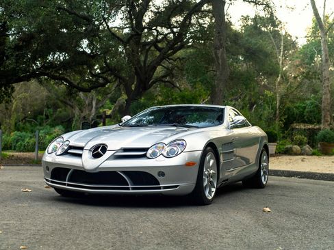 Used 2006 Mercedes-Benz SLR COUPE 2D image 22
