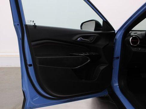 Used 2024 Chevrolet Trax RS w/ Driver Confidence Package FWD image 37