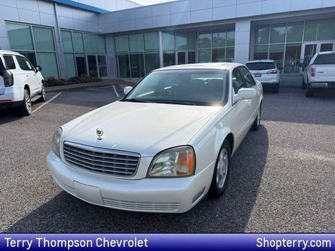 Used 2002 Cadillac De Ville FWD image 1