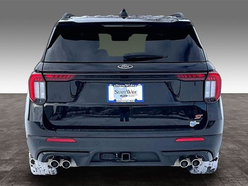 Used 2025 Ford Explorer ST image 28