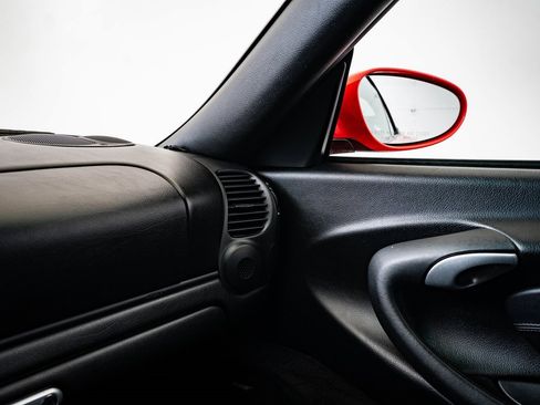 Used 2004 Porsche 911 Carrera image 34