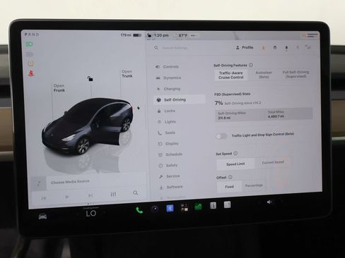 Used 2023 Tesla Model Y Long Range AWD/4WD image 46