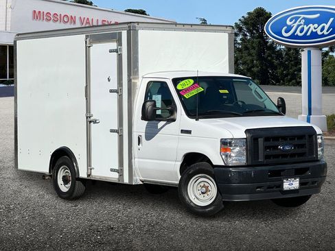 Used 2023 Ford E-350 and Econoline 350 Super Duty w/ Driver's Safety Package image 2
