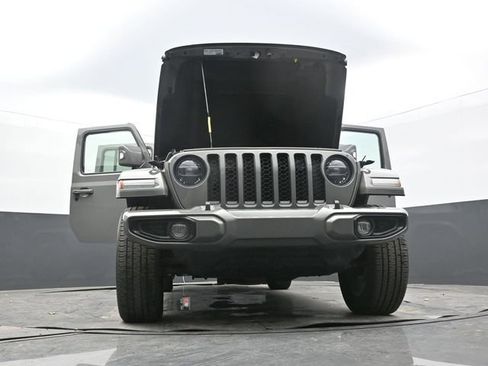 Used 2022 Jeep Gladiator Overland image 63
