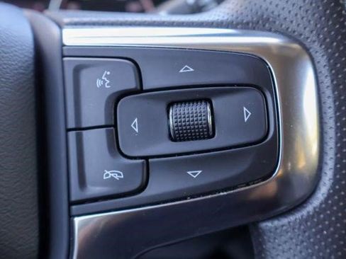 Certified 2025 Chevrolet Blazer LT FWD image 22