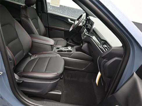 New 2026 Ford Escape ST-Line w/ Tech Pack #1 image 9
