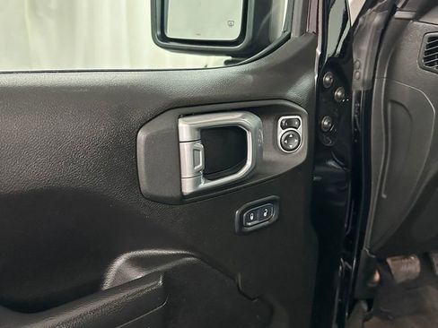 Used 2022 Jeep Wrangler Unlimited Sport image 9