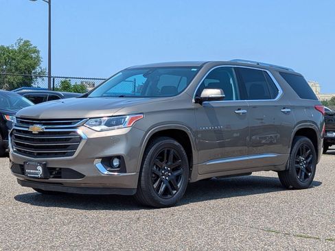 Used 2020 Chevrolet Traverse Premier AWD/4WD image 7