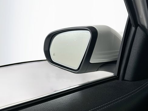 Used 2024 Mercedes-Benz EQB 250+ image 16