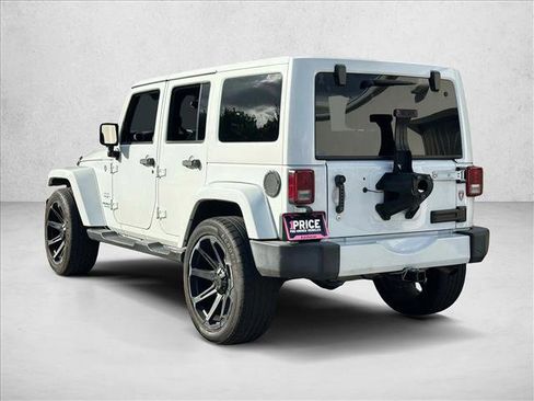Used 2016 Jeep Wrangler Unlimited Sahara w/ Connectivity Group image 7