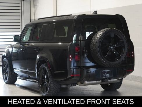 Used 2025 Land Rover Defender 130 X-Dynamic SE AWD/4WD image 4