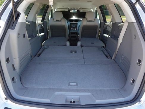 Used 2015 Chevrolet Traverse LT FWD image 28