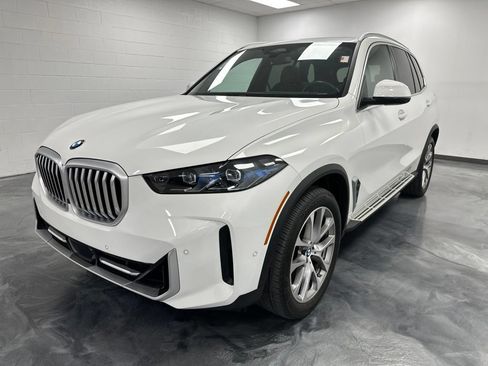 Used 2026 BMW X5 xDrive40i AWD/4WD image 1