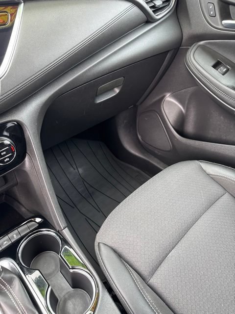Used 2022 Buick Encore GX Select AWD/4WD image 14