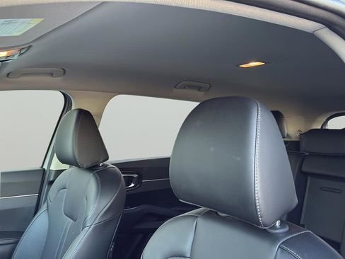 New 2025 Kia Sorento S AWD/4WD image 12