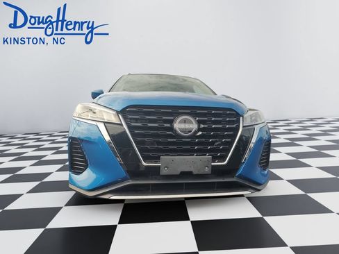 Used 2024 Nissan Kicks SV FWD image 8