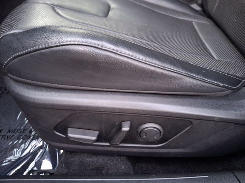 Certified 2023 Hyundai Elantra Limited FWD image 16