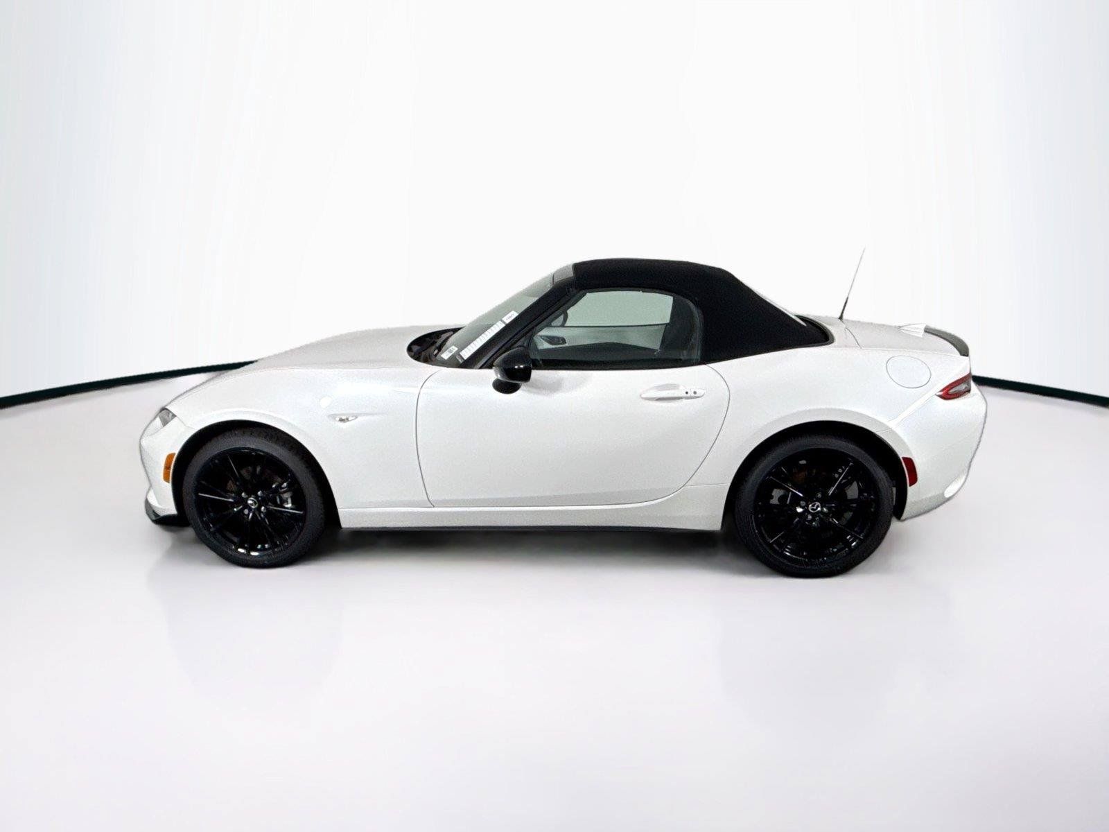 New 2026 MAZDA MX-5 Miata Club w/ Interior Package RWD image 9