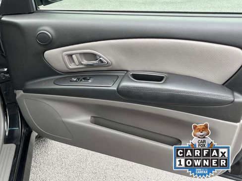 Used 2003 Isuzu Axiom S image 21