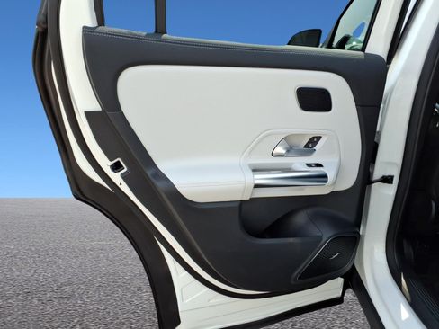Certified 2023 Mercedes-Benz GLA 250 4MATIC image 25