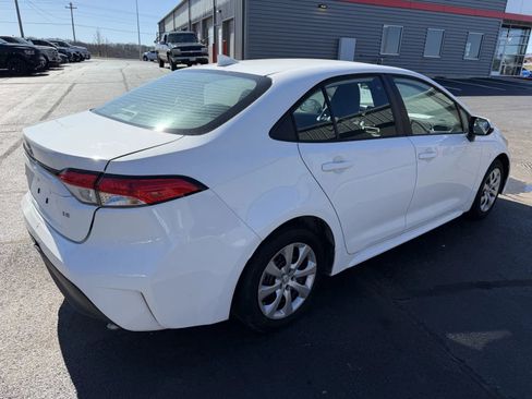 Used 2024 Toyota Corolla LE image 4