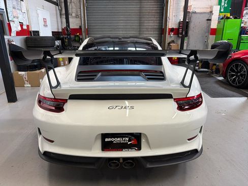 Used 2019 Porsche 911 GT3 RS RWD image 7