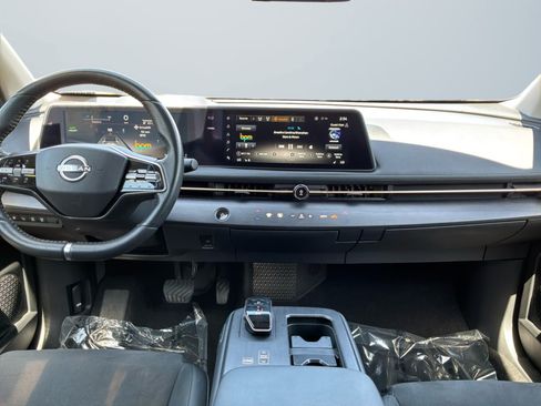 Used 2025 Nissan Ariya FWD image 10
