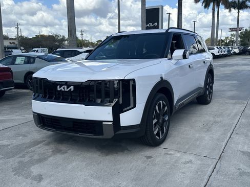 New 2027 Kia Telluride S image 2