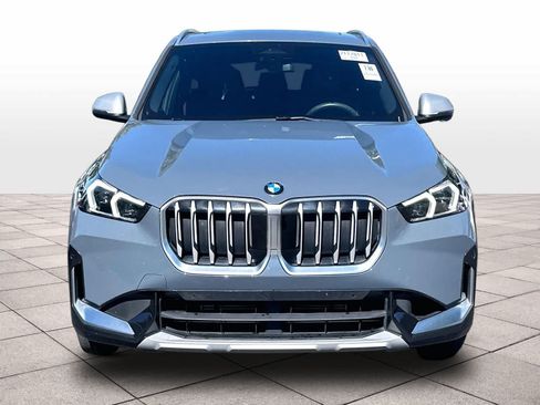 Used 2023 BMW X1 xDrive28i w/ Convenience Package AWD/4WD image 2
