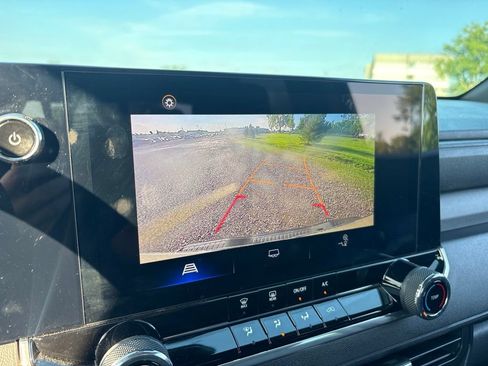 Used 2024 Chevrolet Colorado Trail Boss w/ Advanced Trailering Package AWD/4WD image 23