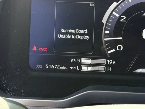 Used 2023 Toyota Tundra Platinum AWD/4WD image 19