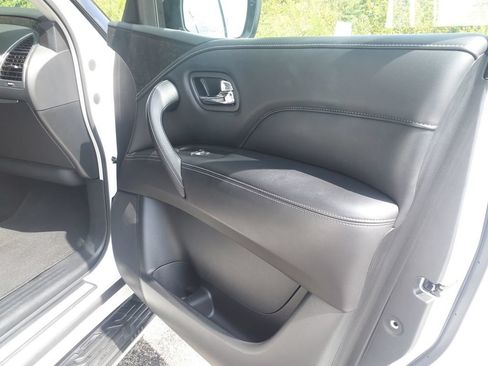 Used 2024 INFINITI QX80 Luxe AWD/4WD image 11