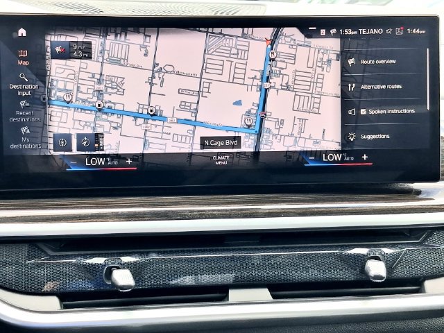 Used 2023 BMW X7 xDrive40i w/ Parking Assistance Package AWD/4WD image 25
