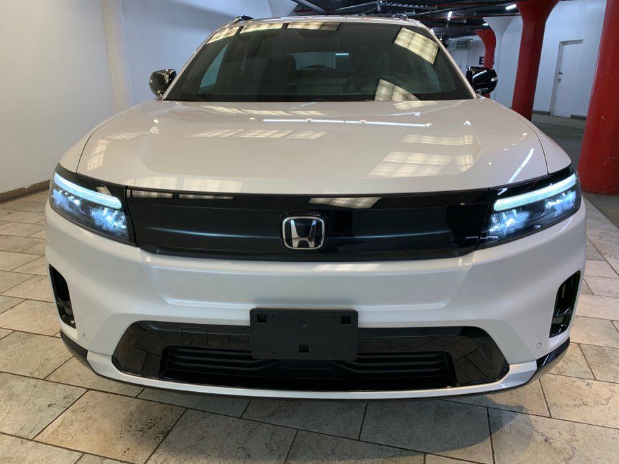 Used 2024 Honda Prologue Touring image 3