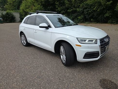 Used 2018 Audi Q5 2.0T Premium Plus w/ Premium Plus Package AWD/4WD image 21
